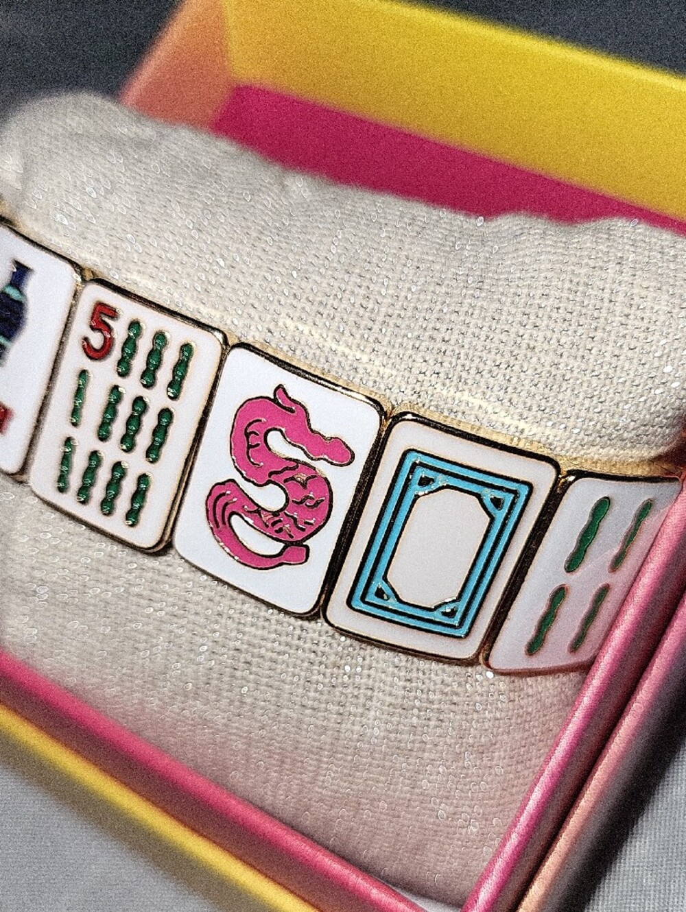 Piper K White Enamel Mahjong Tile Bracelet with Pink Flower and Blue STRETCH TI - Picture 3 of 3